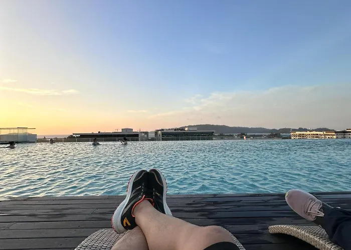 Restary - Cartoon, Sutera Avenue Infinity Pool - Imago Opposite - Kk City- 4Br,12Pax 来沙旅 卡通主题公寓 - 无边际日落海景泳池 - Imago商场对面 - Kk市中心 - 4房12人