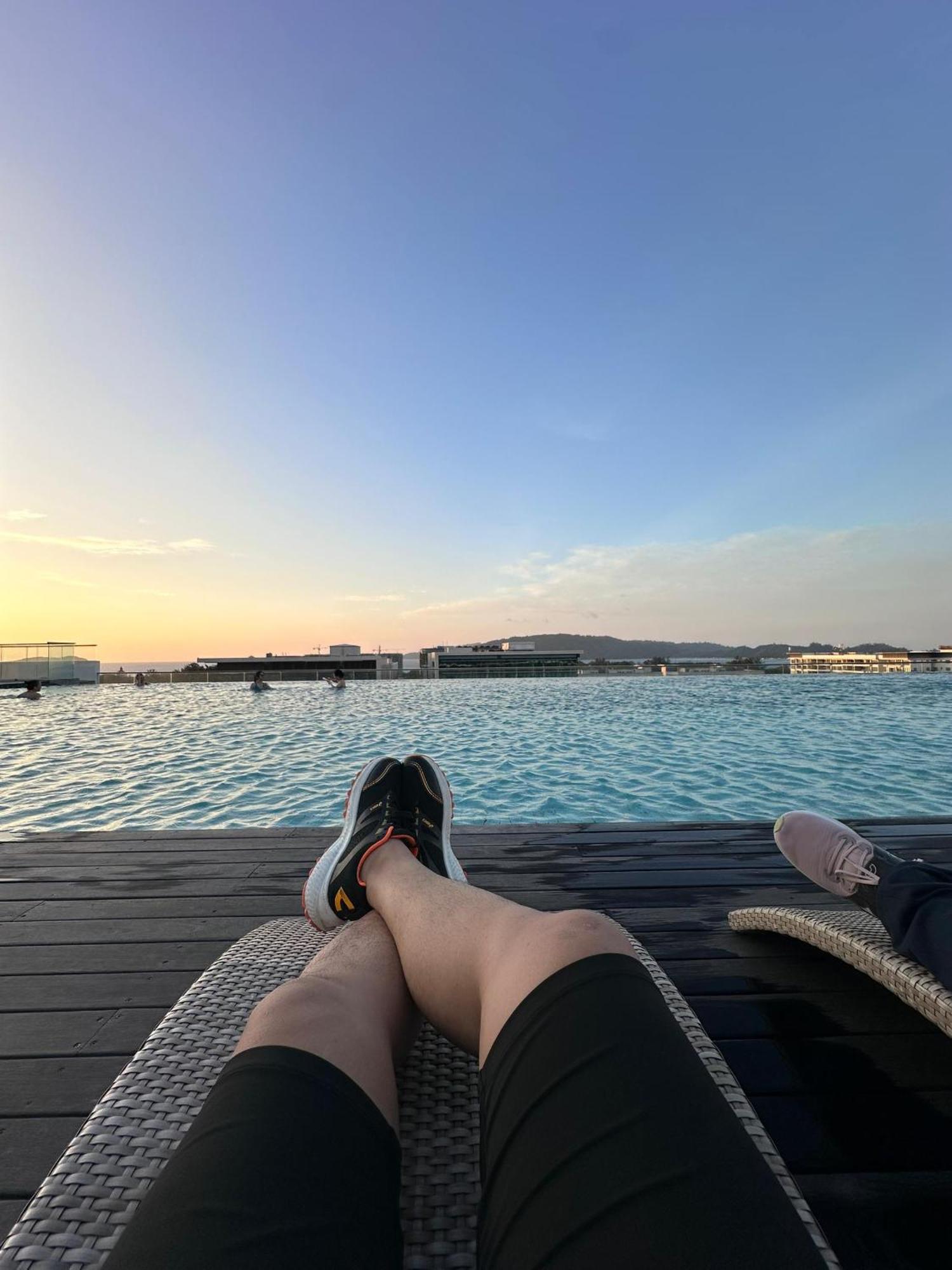 Restary: Cartoon-themed With Infinity Pool Near Imago Mall